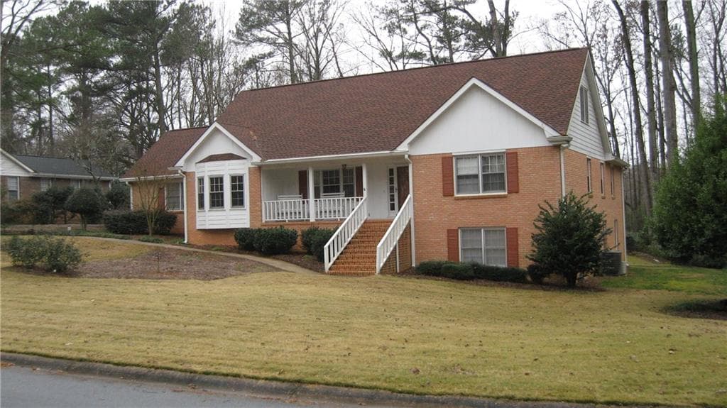 5 bedroom single family residence sold at 2546 E BENTON Drive, Jonesboro, GA 30236
