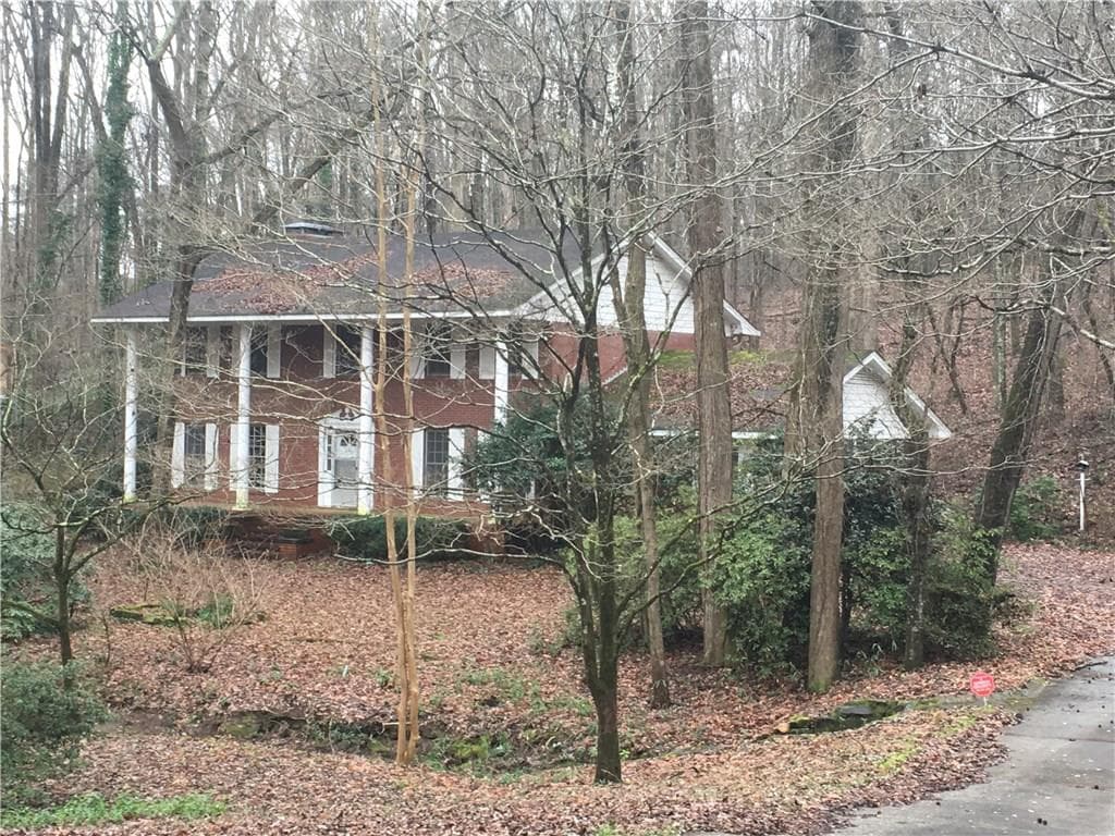 4 bedroom, 2,552 sq ft single family residence sold at 90 Valleybrook Drive, Fairburn, GA 30213