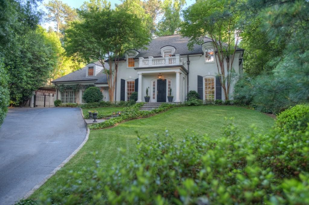 4 bedroom, 5,730 sq ft single family residence sold at 917 Stovall Boulevard, Atlanta, GA 30319