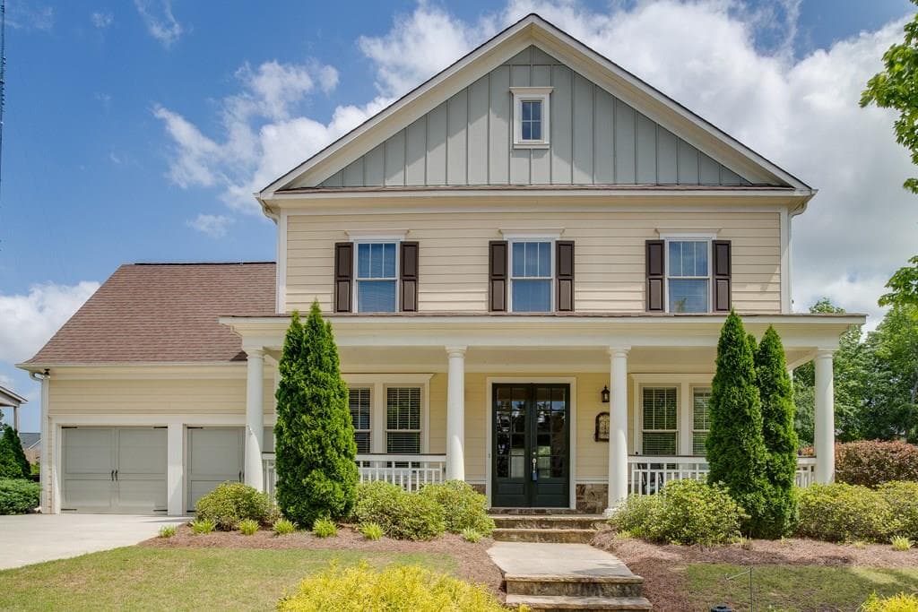 5 bedroom, 3,000 sq ft single family residence sold at 6320 Hickory Branch Drive, Hoschton, GA 30548