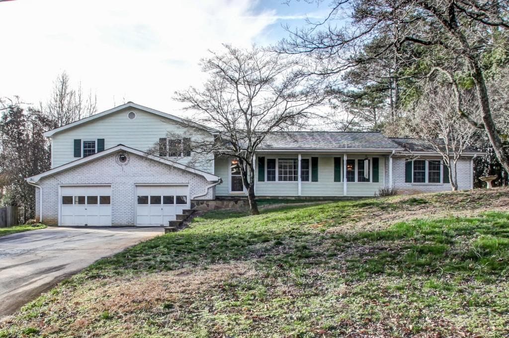 3240 Wendwood Drive, Marietta, GA 30062 — most recent listing photo