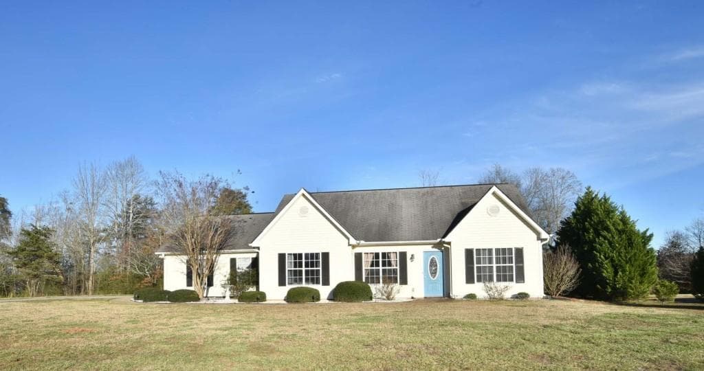 8230 Kara Drive, Gainesville, GA 30506 — most recent listing photo