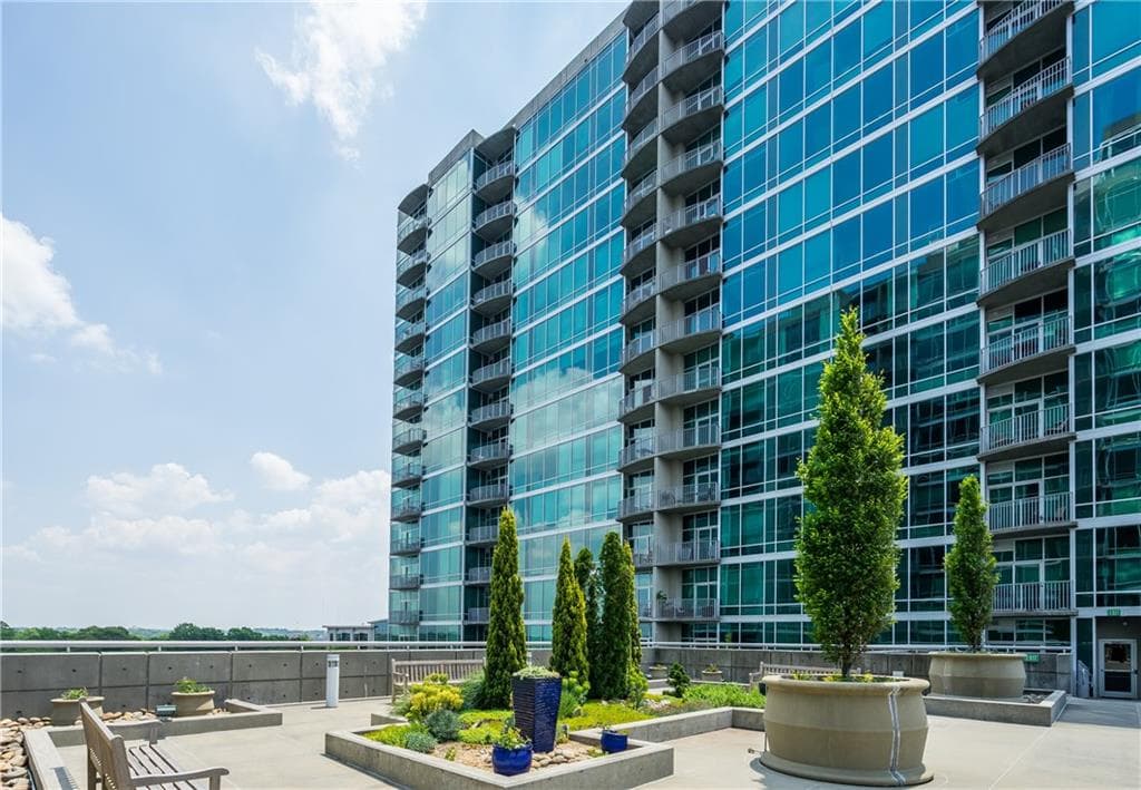 1 bedroom, 701 sq ft condominium sold at 923 Peachtree Street 937, Atlanta, GA 30309