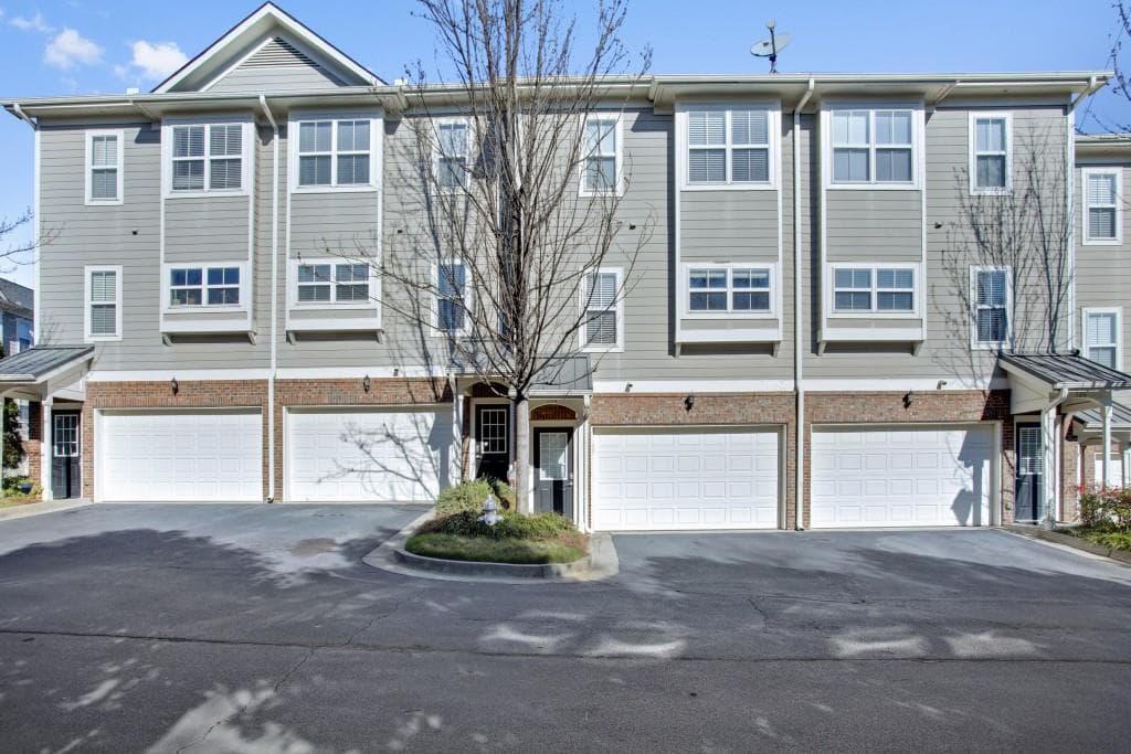 324 Carlyle Park Drive, Atlanta, GA 30307 — most recent listing photo