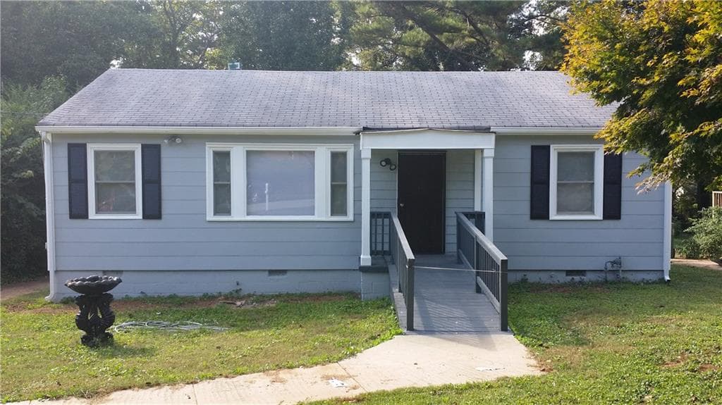 3 bedroom, 1,008 sq ft single family residence sold at 1245 SW Kenilworth Drive, Atlanta, GA 30310