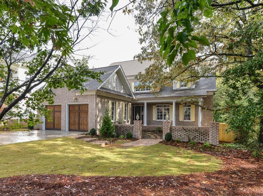 5 bedroom, 4,000 sq ft single family residence sold at 1345 Fernwood Circle, Atlanta, GA 30319
