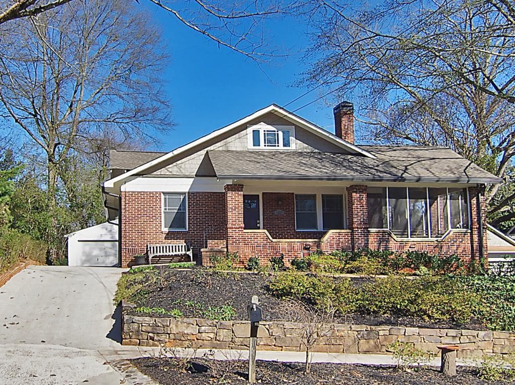 3 bedroom, 2,204 sq ft single family residence sold at 1267 N Morningside Drive, Atlanta, GA 30306