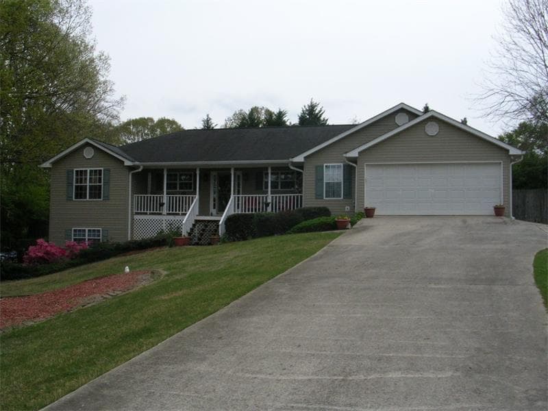5 bedroom single family residence sold at 3911 Pointe, Gainesville, GA 30506