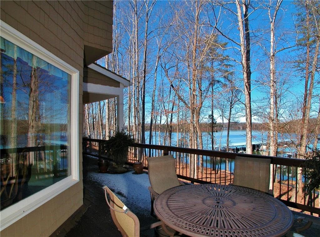 3386 Harbour Point Parkway, Gainesville, GA 30506 — most recent listing photo