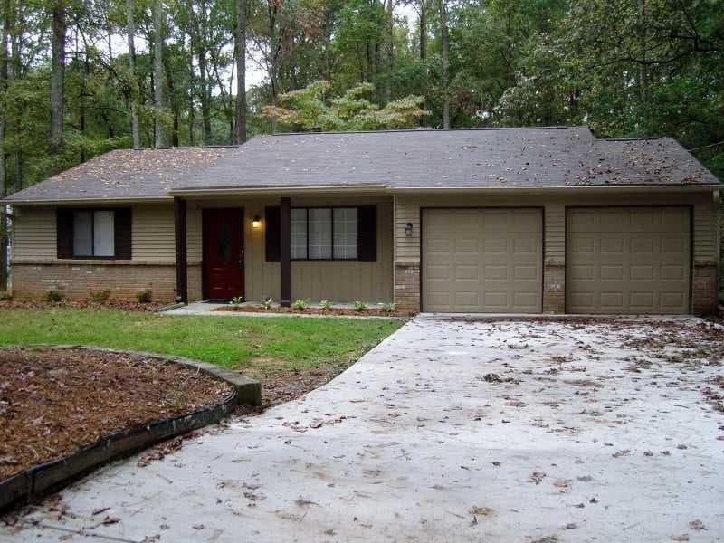 3 bedroom, 1,361 sq ft single family residence sold at 1934 Roberts Lane, Lawrenceville, GA 30043