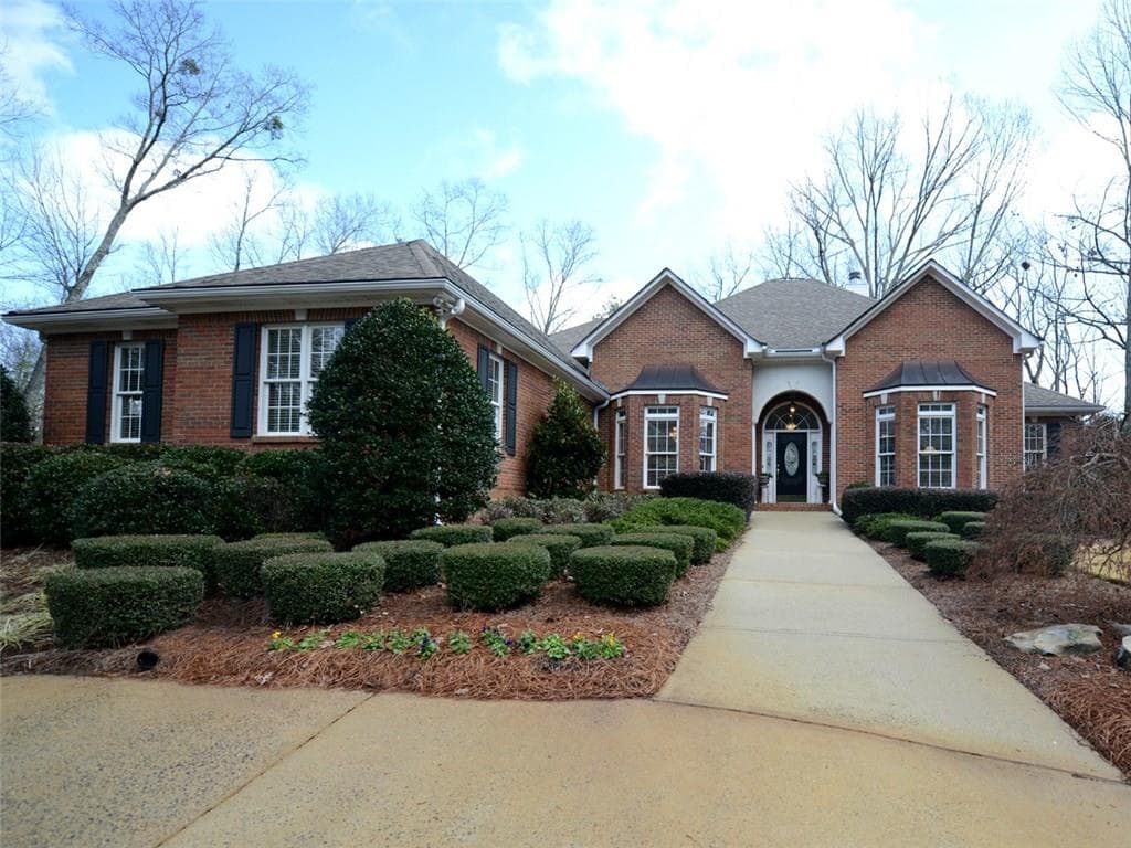 4 bedroom single family residence sold at 4960 Governors Walk Drive, Canton, GA 30115