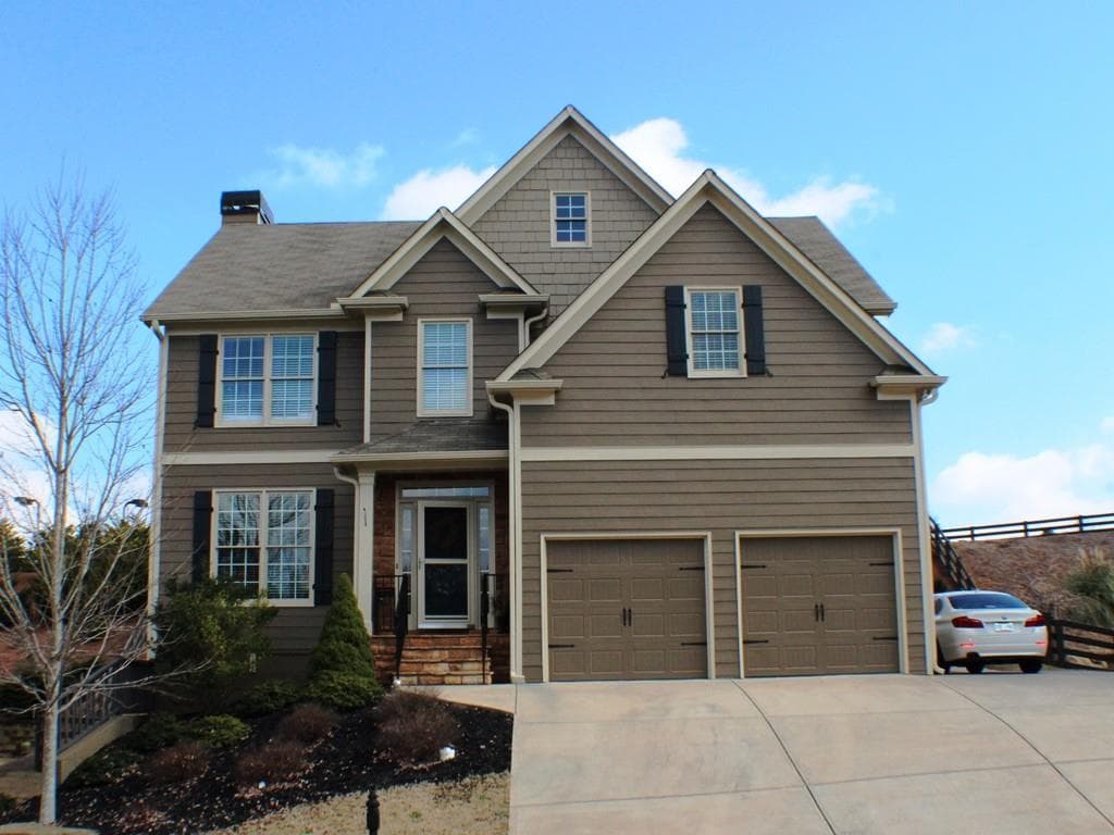 4 bedroom, 3,678 sq ft single family residence sold at 208 Blackberry Run Trail, Dallas, GA 30132