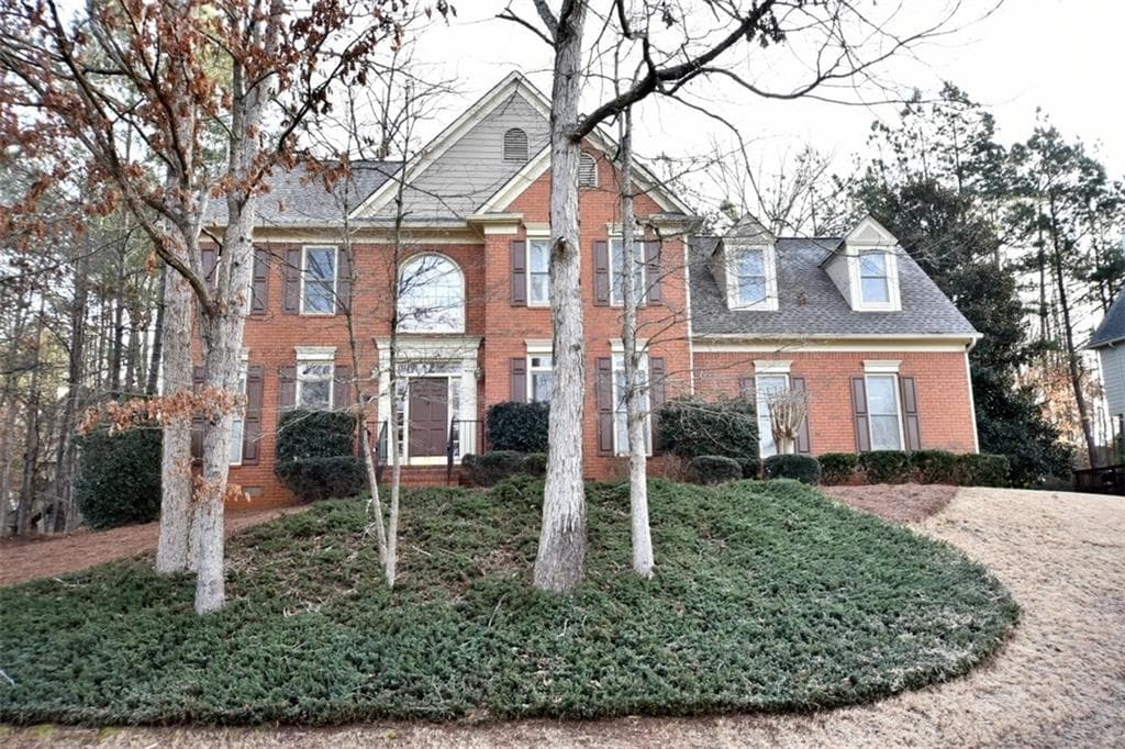 4 bedroom, 2,815 sq ft single family residence sold at 545 Woodbrook Way, Lawrenceville, GA 30043