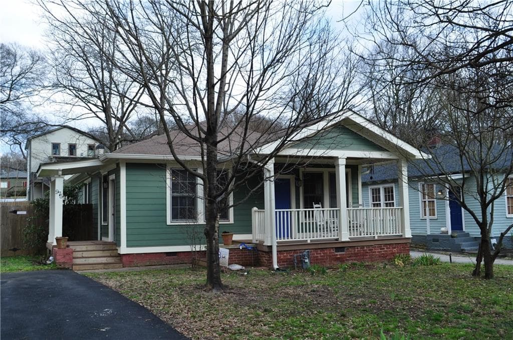2 bedroom, 1,512 sq ft single family residence sold at 975 Hall Place, Atlanta, GA 30318