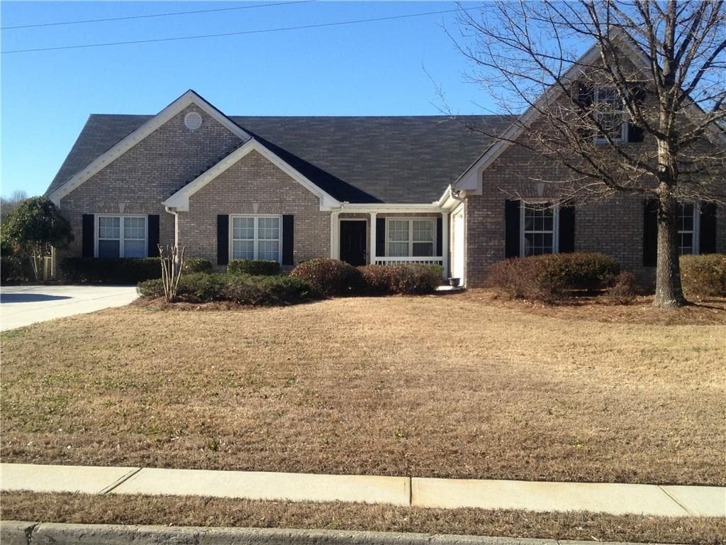 2002 Vintage Oaks Drive, Loganville, GA 30052 — most recent listing photo