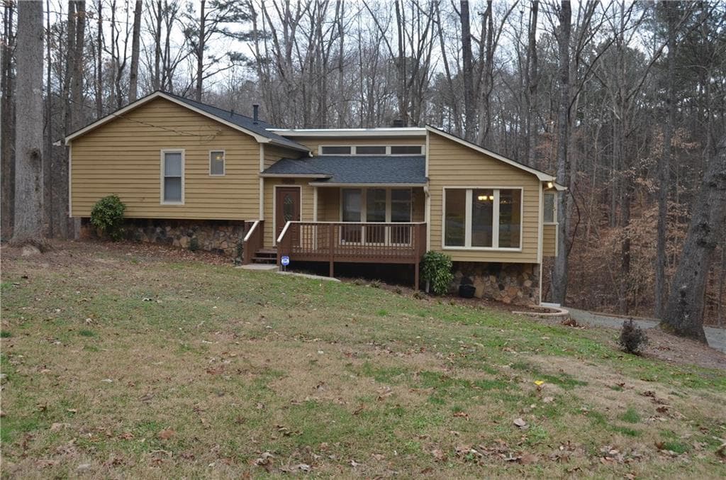 817 W Bramble Oak Drive, Woodstock, GA 30188 — most recent listing photo