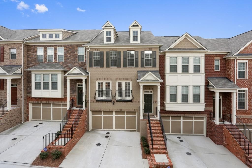 4 bedroom, 2,509 sq ft townhouse sold at 2540 Sibley Drive 2540, Atlanta, GA 30324