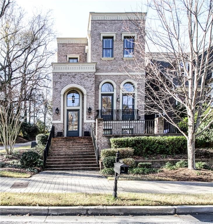 3 bedroom, 3,300 sq ft single family residence sold at 1214 State Street, Atlanta, GA 30318