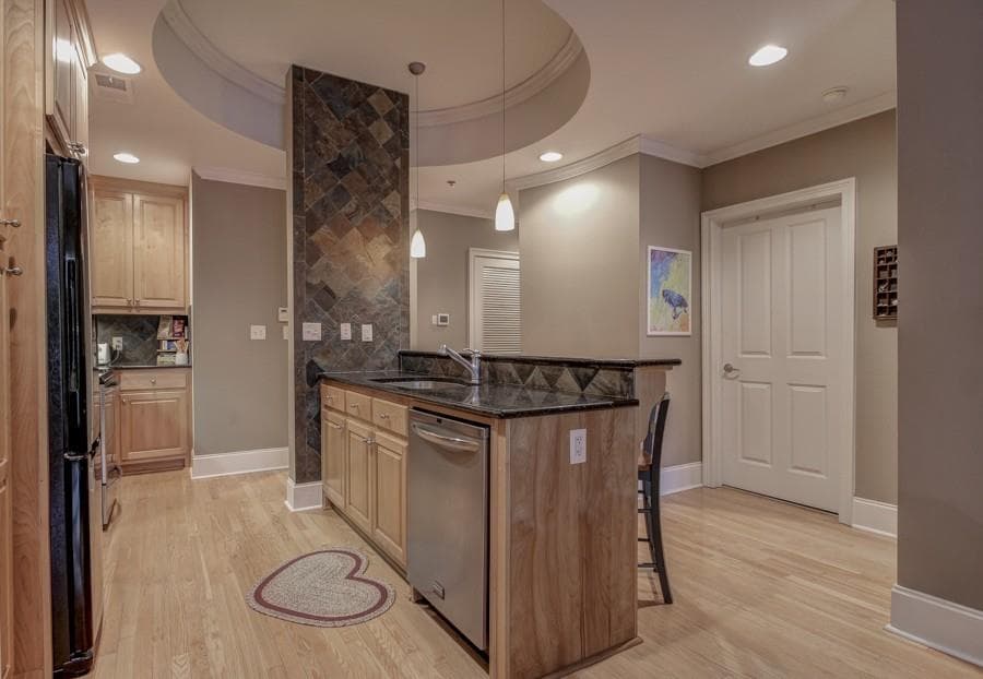 2255 Peachtree Road 328, Atlanta, GA 30309 — most recent listing photo