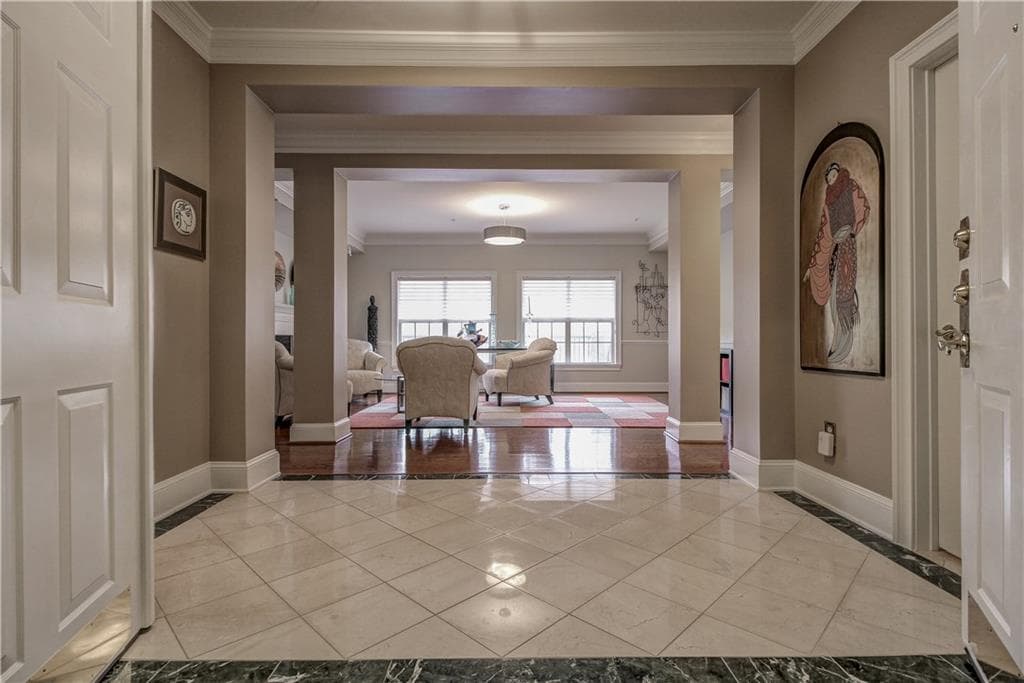 3 bedroom, 2,707 sq ft condominium sold at 3275 Lenox Road 414, Atlanta, GA 30324