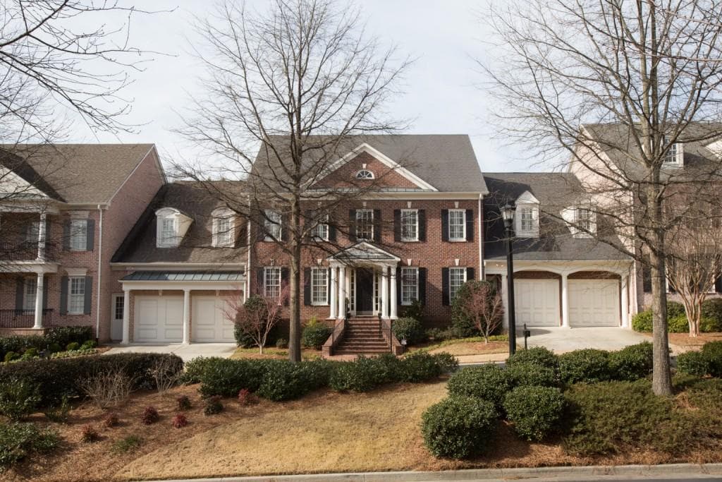 5 bedroom, 4,159 sq ft townhouse sold at 130 Enclave Circle 130, Atlanta, GA 30342