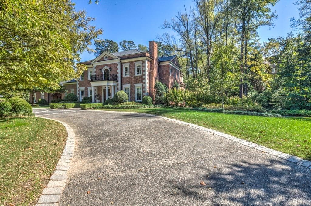 6 bedroom single family residence sold at 3631 Tuxedo Road, Atlanta, GA 30305