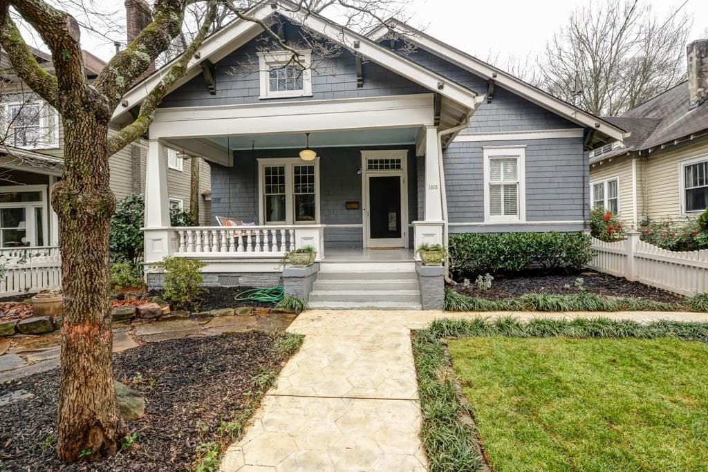 2 bedroom, 1,901 sq ft single family residence sold at 1013 Highland View, Atlanta, GA 30306