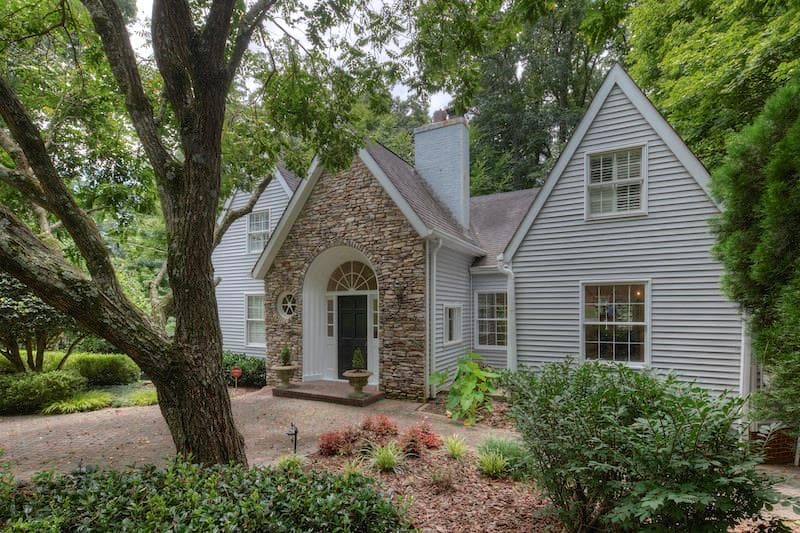 4 bedroom single family residence sold at 4152 Club Drive, Atlanta, GA 30319