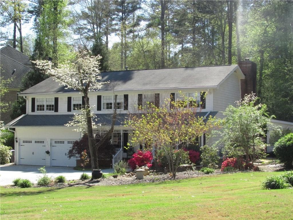 2807 Heather Row Ridge, Lilburn, GA 30047 — most recent listing photo