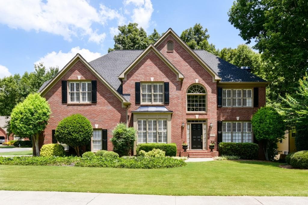 4 bedroom, 3,387 sq ft single family residence sold at 5793 Downington Court, Acworth, GA 30101