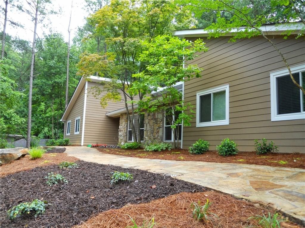 762 Stoneview Court, Marietta, GA 30068 — most recent listing photo