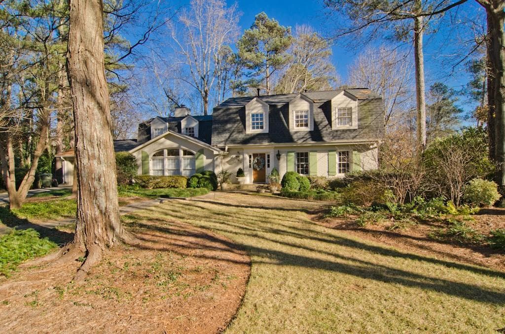 5 bedroom single family residence sold at 4245 Glengary Court, Atlanta, GA 30342