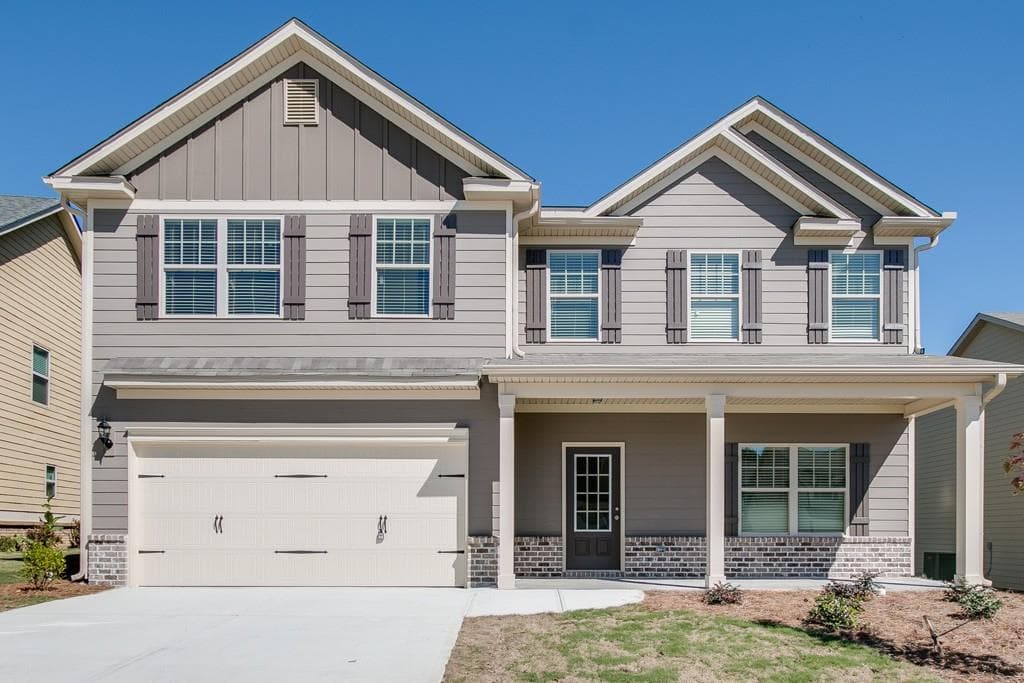 4 bedroom, 2,400 sq ft single family residence sold at 795 Donington Circle, Lawrenceville, GA 30045