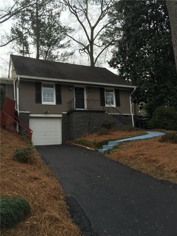 3 bedroom, 1,678 sq ft single family residence sold at 2767 Ridgemore, Atlanta, GA 30318