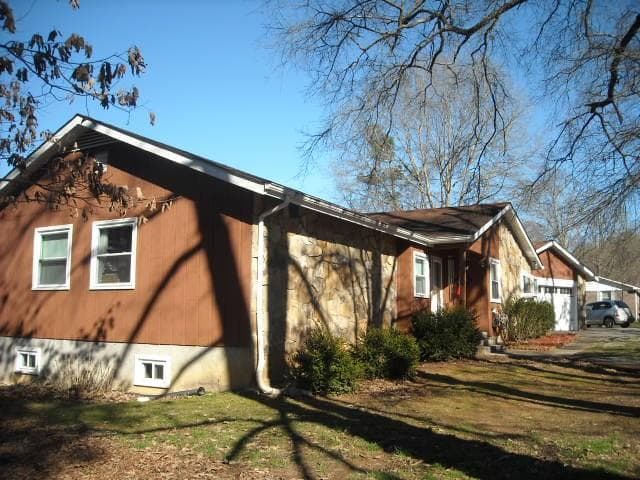 5 bedroom single family residence sold at 148 Walker Hill Circle, Cartersville, GA 30121