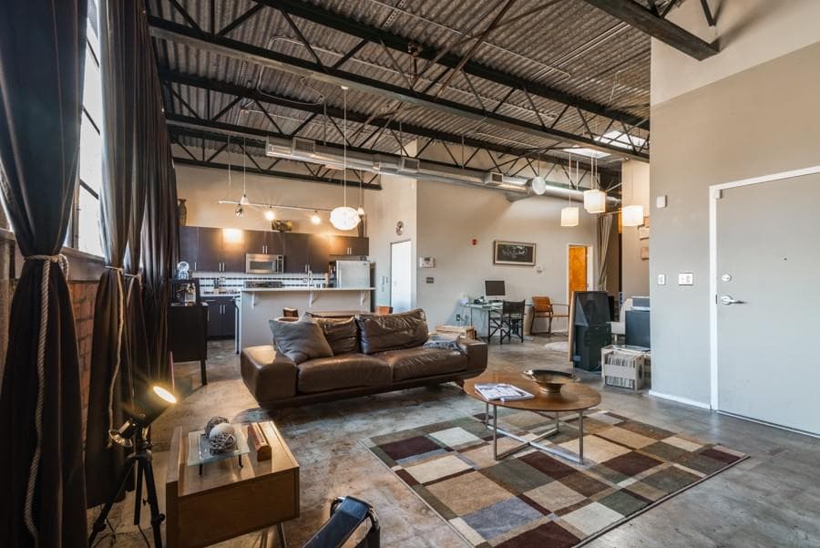 1 bedroom, 1,068 sq ft condominium sold at 195 Arizona Avenue 112, Atlanta, GA 30307