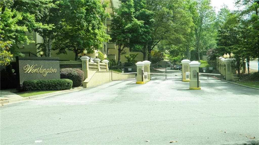2 bedroom, 1,050 sq ft condominium sold at 1962 Spectrum Circle 145, Marietta, GA 30067
