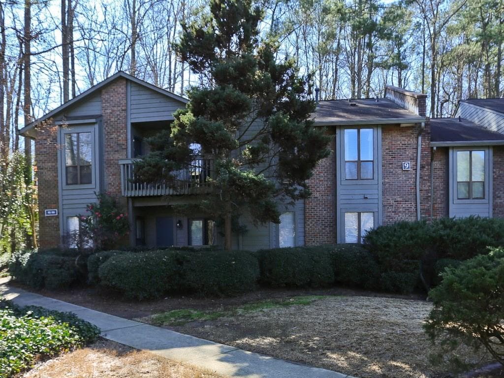 2 bedroom, 1,178 sq ft condominium sold at 903 Tuxworth Circle 903, Decatur, GA 30033