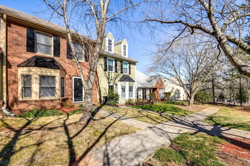 1254 Warsaw Road 1254, Roswell, GA 30076 — most recent listing photo
