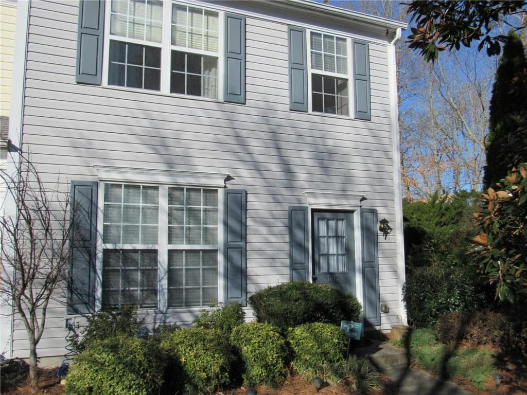 3 bedroom, 1,370 sq ft townhouse sold at 1215 Whitestone Ridge, Alpharetta, GA 30005