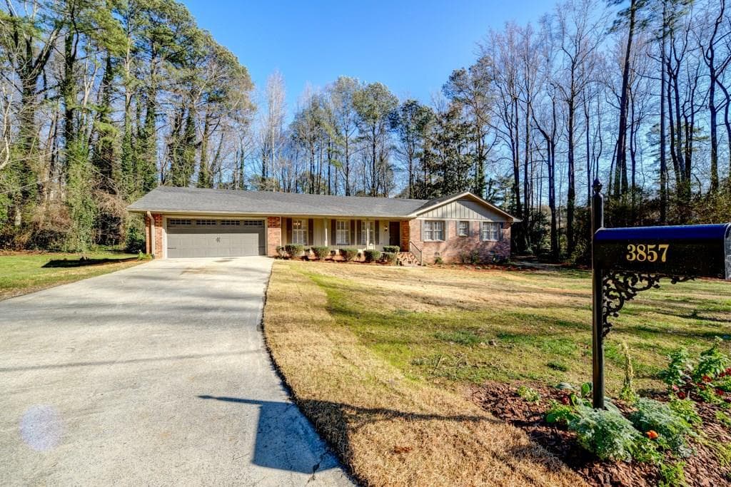 4 bedroom, 1,888 sq ft single family residence sold at 3857 Menlo Drive, Atlanta, GA 30340