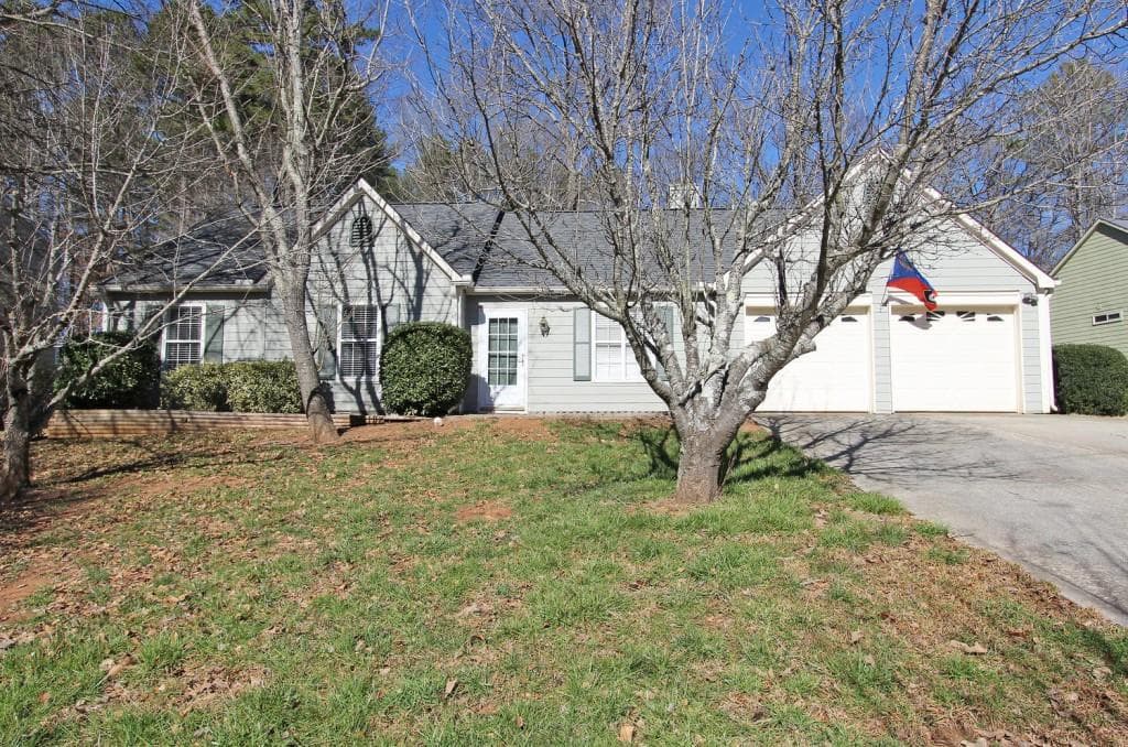 3 bedroom, 1,376 sq ft single family residence sold at 5003 RIVER ROCK Way, Woodstock, GA 30188