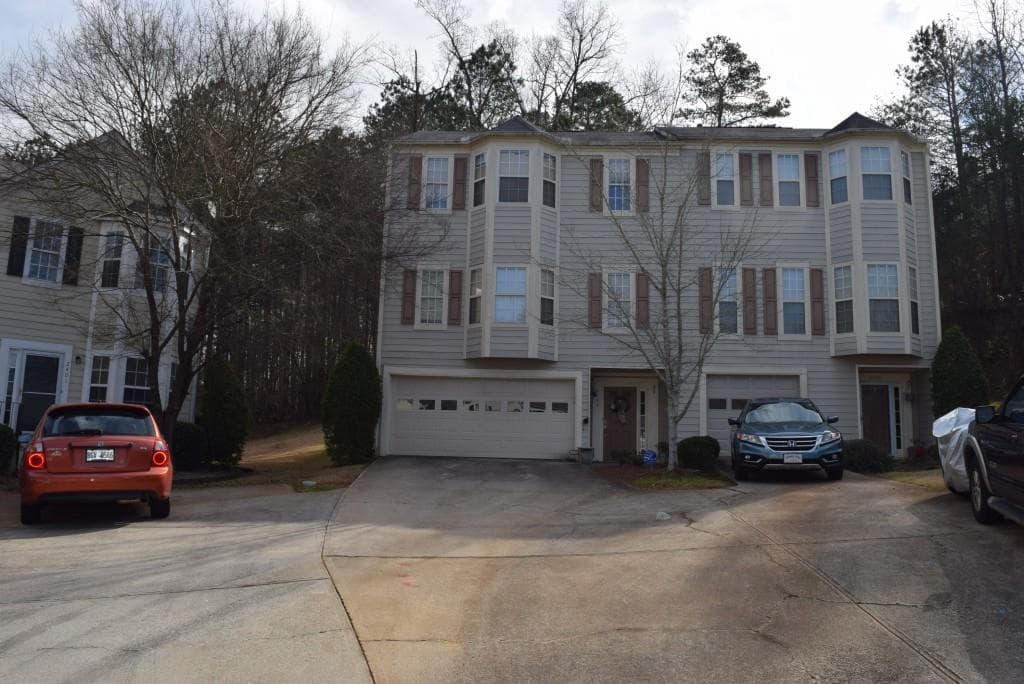 2402 Valley Cove Drive 2402, Duluth, GA 30096 — most recent listing photo