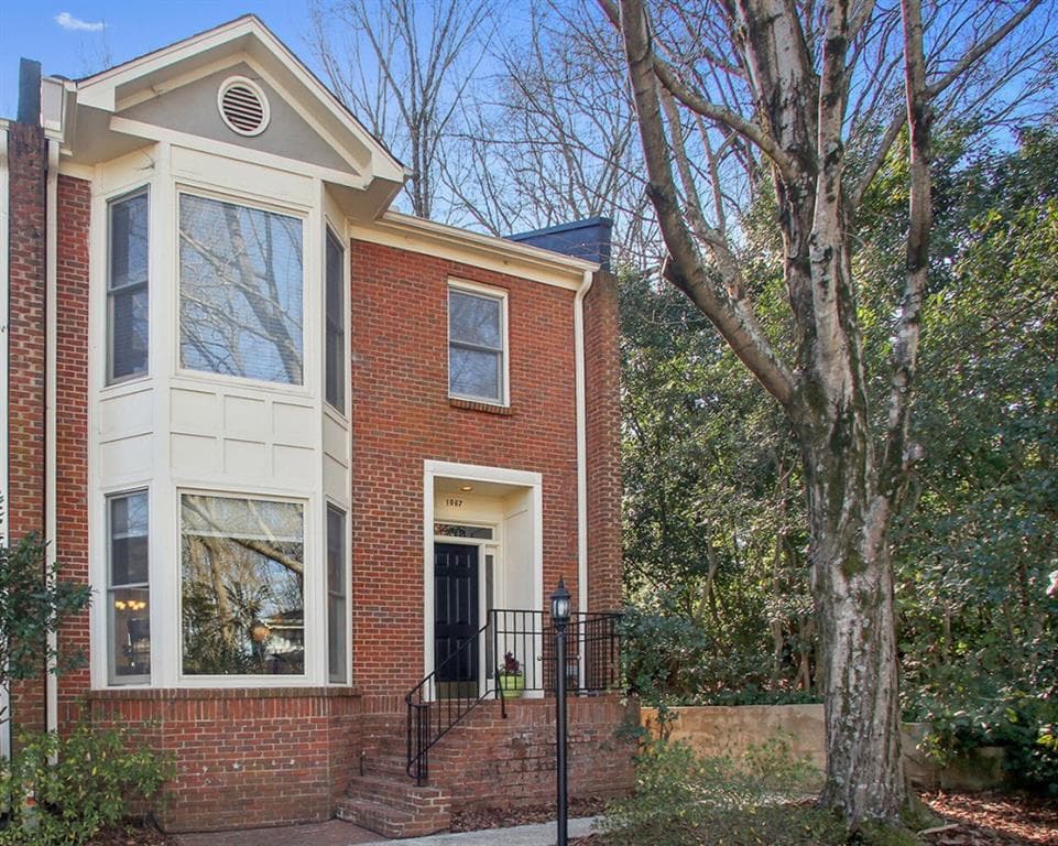 2 bedroom, 1,766 sq ft townhouse sold at 1067 High Point Drive 1067, Atlanta, GA 30306