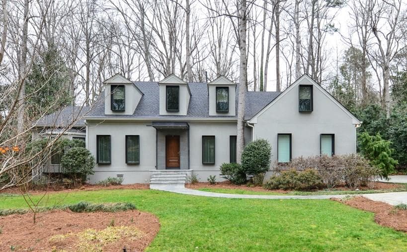 5 bedroom, 3,118 sq ft single family residence sold at 560 Mountain Way, Atlanta, GA 30342