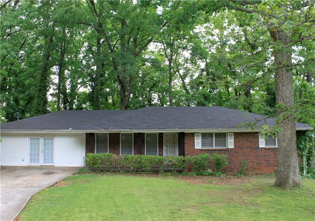 2389 Whites Mill Lane, Decatur, GA 30032 — most recent listing photo