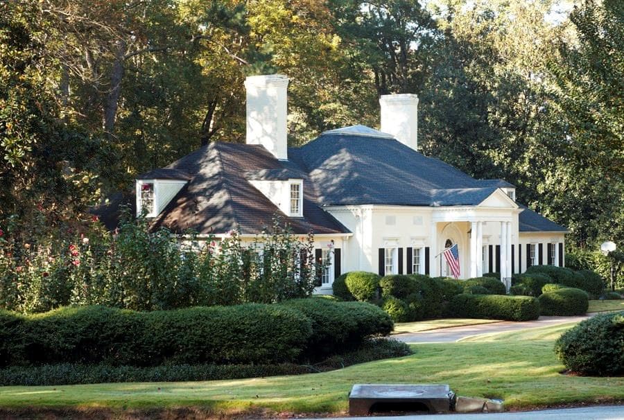 4 bedroom, 4,353 sq ft single family residence sold at 200 Blackland Road, Atlanta, GA 30342