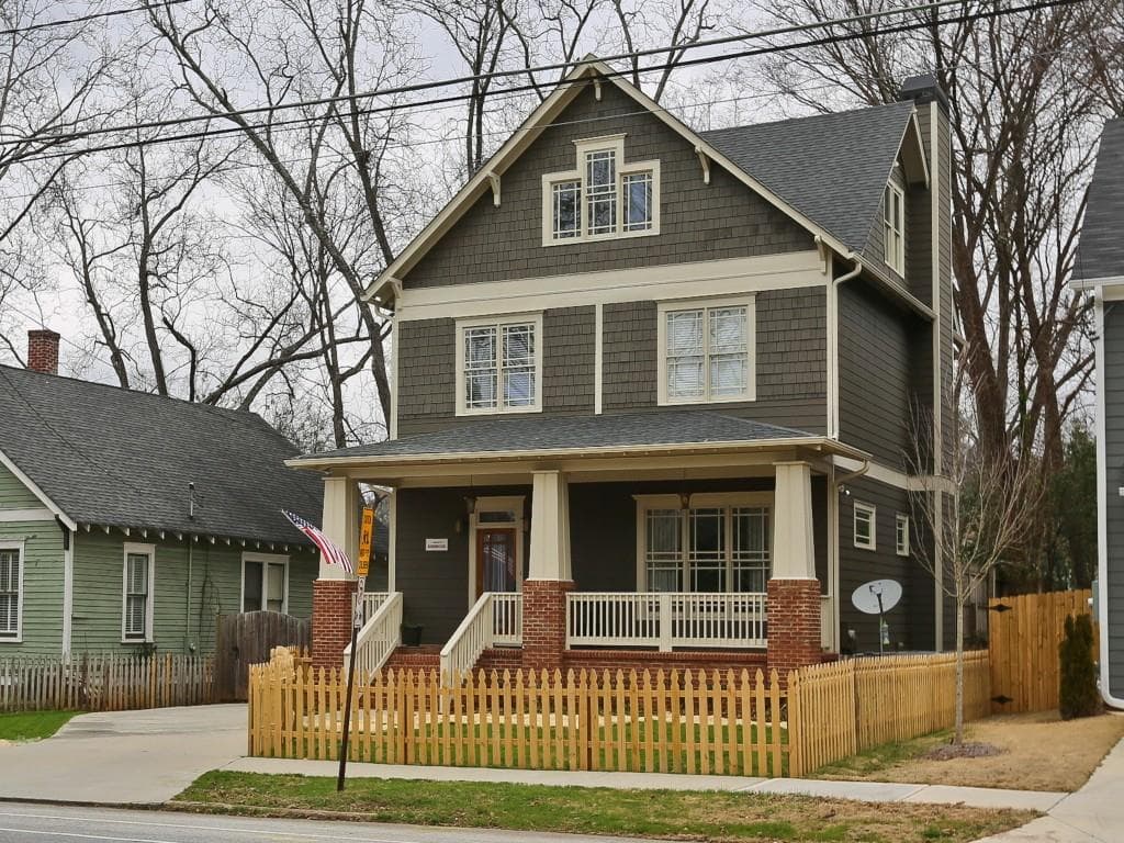 4 bedroom, 2,220 sq ft single family residence sold at 1896 Hosea L Williams Drive, Atlanta, GA 30317