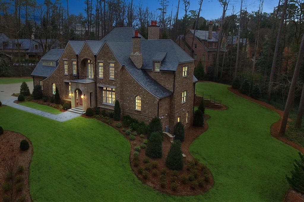 6 bedroom, 8,100 sq ft single family residence sold at 1126 E Beechwood Drive, Atlanta, GA 30327
