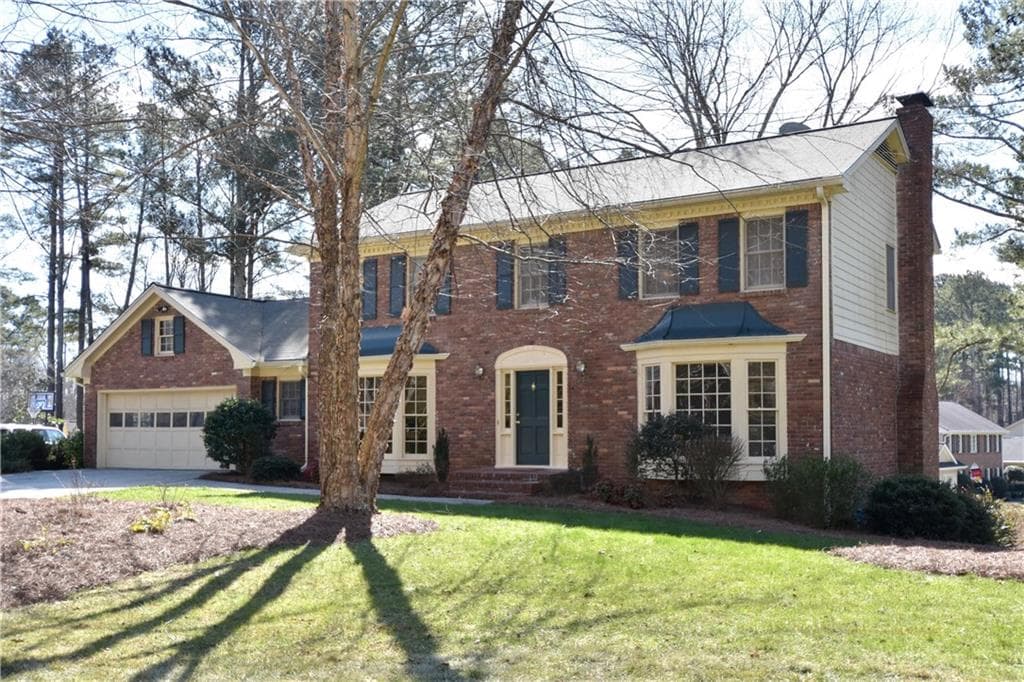 1633 Shadow Court, Dunwoody, GA 30338 — most recent listing photo